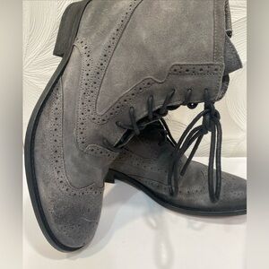 Rogue Wing Tip Gray Ankle Boot Suede Leather Men’s Boots size 9